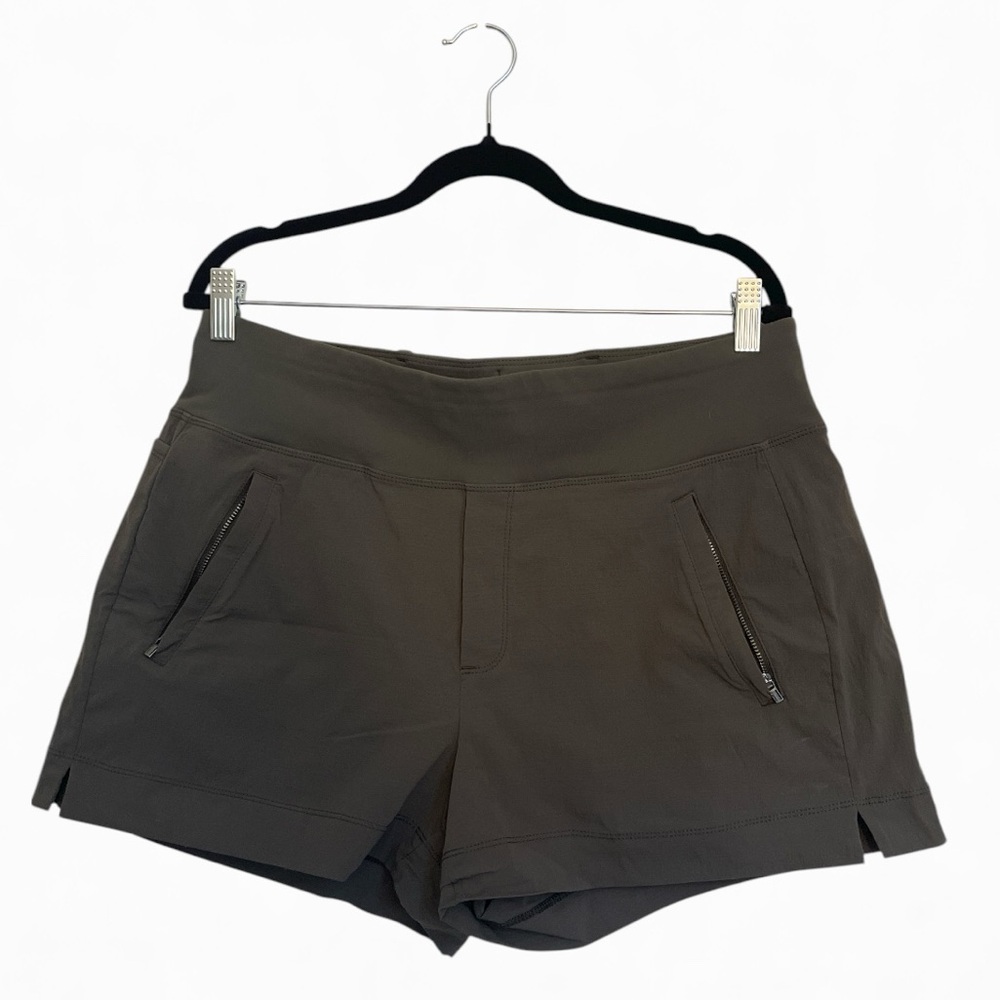 Athleta Trekkie Short